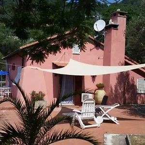Casa Oleandro , Finale Ligure Italia